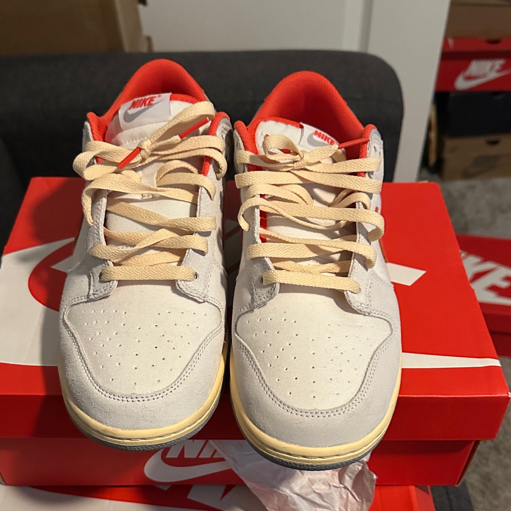 Nike Kids Sneakers - Cream And Red